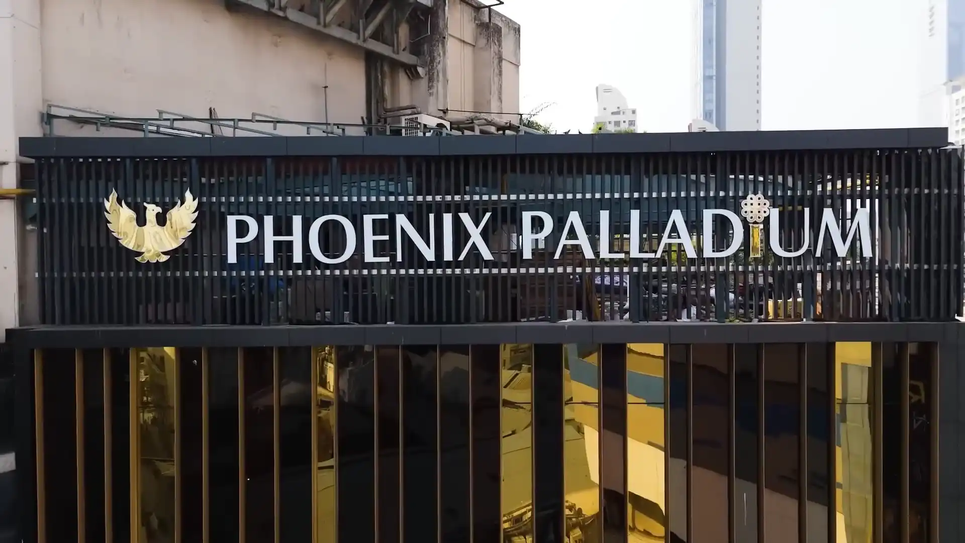 Kareena Kapoor Khan inaugurates Uniqlo’s largest Mumbai Store